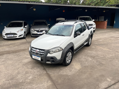 Fiat Strada 1.8 16v Adventure Cab. Dupla Flex 2p