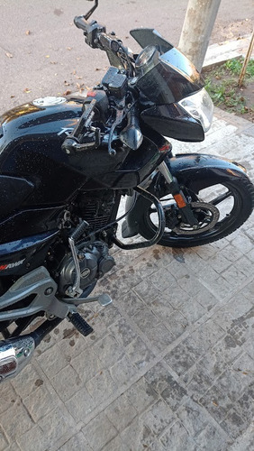Bajaj Rouser 135 Ls