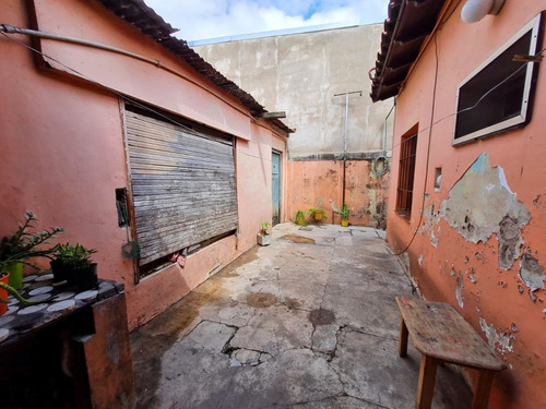 Casa En Ph Al Fte., 3 Amb. + Dpto Mono *** Apto Credito ***