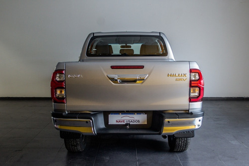 Imagen 14 de 18 de Toyota Hilux Srv 4x4 Aut 2021
