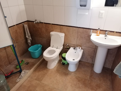 Venta Local Comercial Av. Rivera Pocitos Apricus