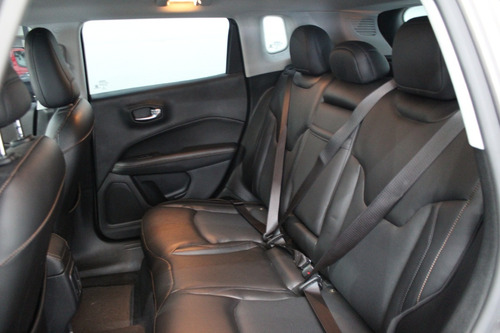 Imagem 9 de 10 de Jeep Compass