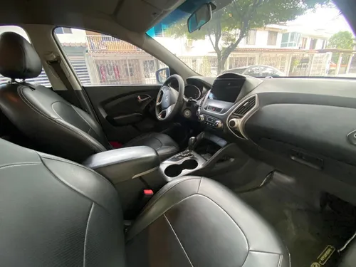 Hyundai TUCSON IX-35 2.0l 4x4