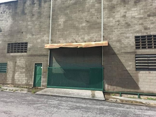 Imagen 2 de 8 de Natalia Corzo Alquila Galpón Industrial En Km 1 Petare-santa Lucia 04123389698