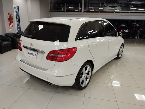 Mercedez Benz B200 Sport At Blue Efficiency 2013