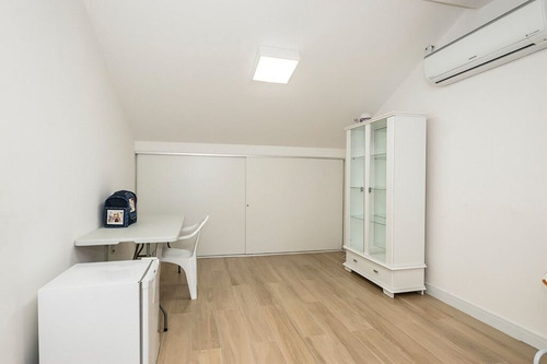 Imagem 21 de 30 de Casa À Venda No Bairro Vila Ipiranga - Porto Alegre/rs - O-26508-43441