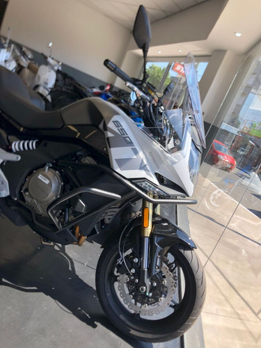 Imagen 5 de 24 de Cf Moto 650 Mt Tablero Tft 2023