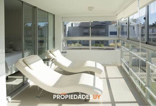 Apartamento En Venta En Península Punta Del Este, 3 Dormitorios, 2 Baños