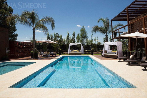 Hotel - Carmelo - Colonia - Uruguay - Venta