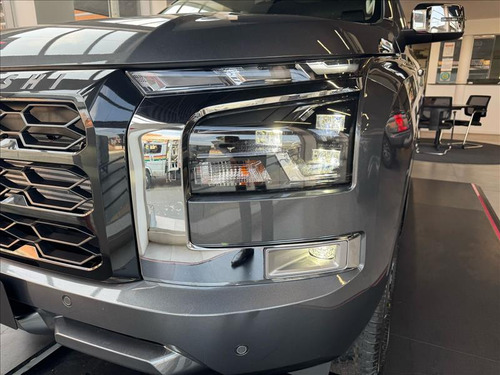 Mitsubishi Triton 2.4 Biturbo cd Hpe-s 4x4