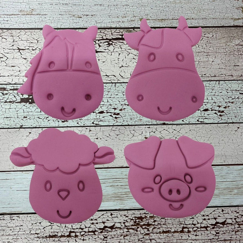 Imagen 2 de 3 de Kit Cortantes Galletitas Animales De Granja X 4/ Lauacu