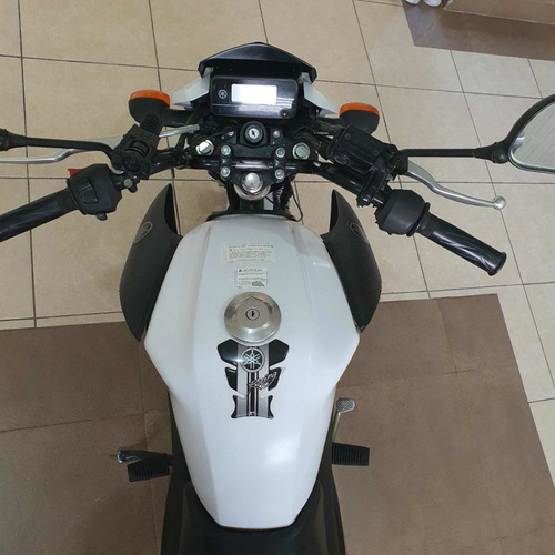 Imagem 1 de 8 de Yamaha Factor