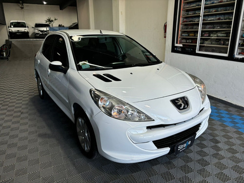 Peugeot 207 1.4 Active 75cv