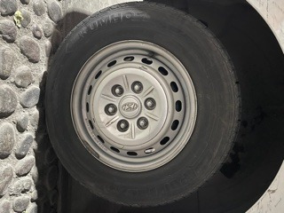 Imagen 5 de 8 de Hyundai H100 2010 270,000km