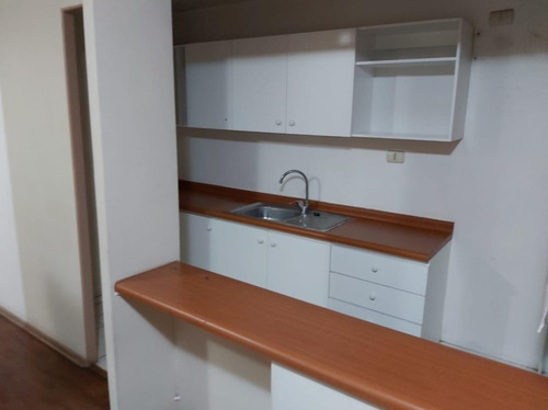 A 3 Cuadras Del Centro $330.000 Con Gastos Comunes Incluidos