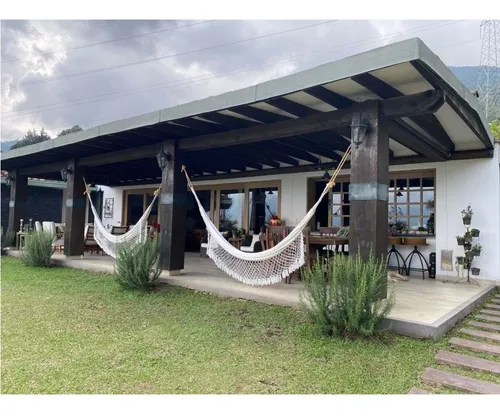Increíble Casa Campestre Con Hermoso Lote. Código 57