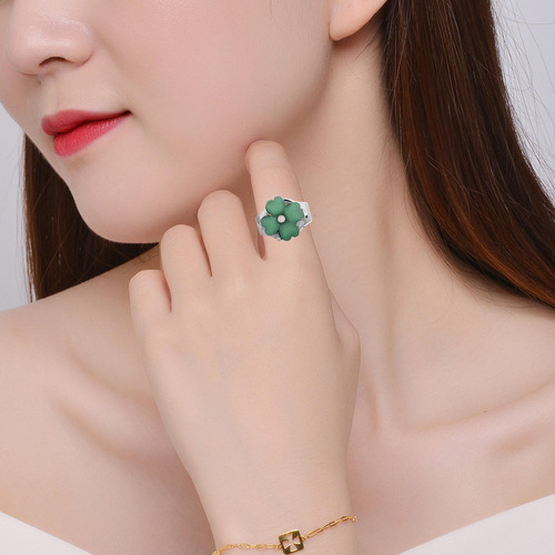 Nuevo Elegante Anillo De Reloj Con Trébol De Acero