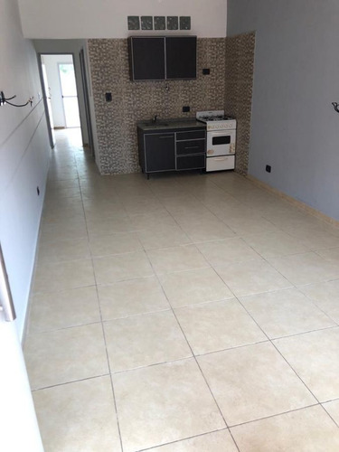 Imagen 3 de 14 de Departamento 2 1/2 Amb - Al Frente Con Cochera Y Patio - Con Renta