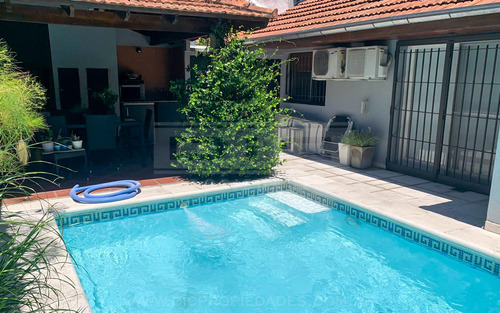 Chalet 3 Dormitorios Venta - Olivos-maipu/uzal