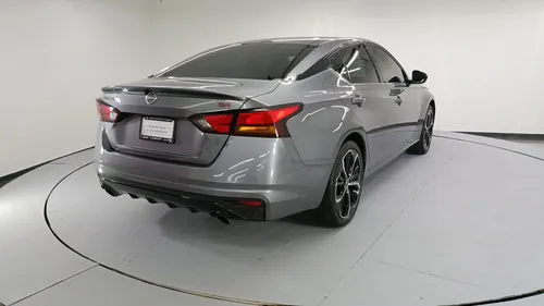 Nissan Altima 2023