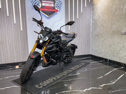 Victory Venom 250