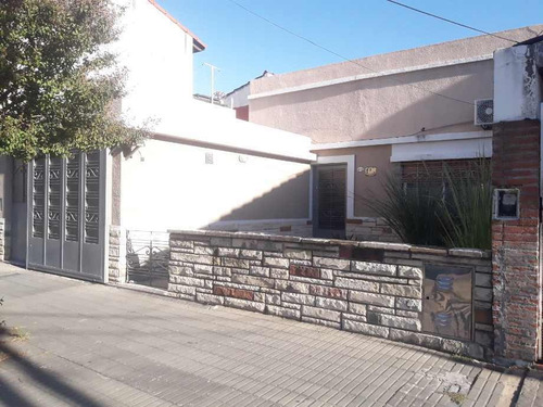 Imagen 2 de 14 de Casa En Venta En Lanus Oeste