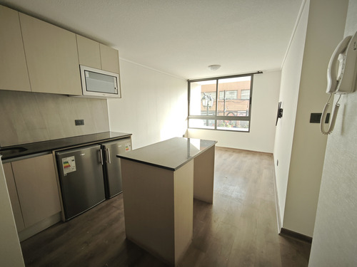 Ref:12591** Arriendo Depto 2d+2b, Refri, Microondas, Te