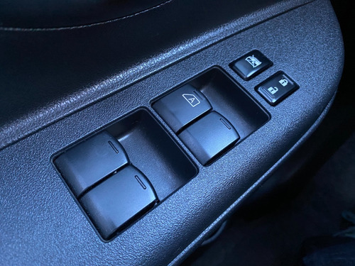 Nissan March Active Pure Drive