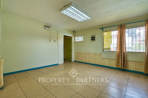 Amplia Casa Comercial En Venta, Ñuñoa!