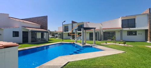 Casa En Venta En Oaxtepec Centro, Yautepec, Morelos