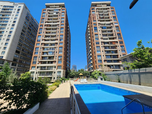 Bonito Y Funcional, Con Excelente Ubicación En Recoleta