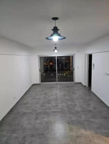 Departamento En Venta - 1 Dormitorio 2 Baños - 57mts2 - Moreno