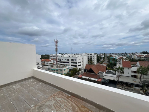 Penthouse De 3 Habitaciones Amueblado En Los Corales/ Entrega Agosto 2024