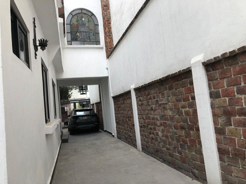 Renta De Casa Con Uso De Suelo En Cuauhtémoc, Cdmx Le380