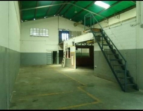 Imagen 3 de 7 de Galpón En Alquiler Intercomunal Turmero 0412-8887550