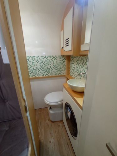 Imagem 11 de 15 de Motorhome Apolo 7.0, Chassi Sprinter 516