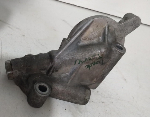 Base De Filtro De Aceite Toyota Tacoma 01-04 (Usado)