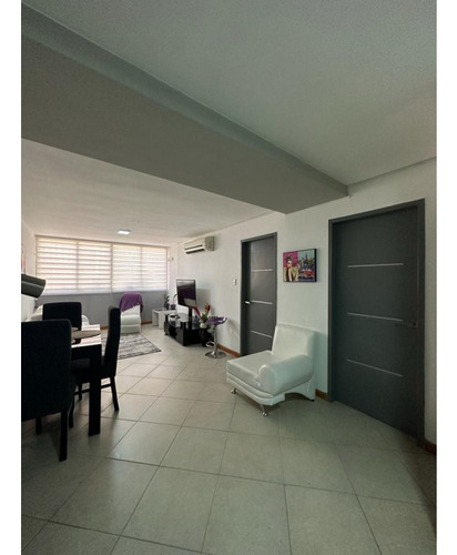 Chacao En Alquiler Por 6 Meses 70m2 2h/1b/1e