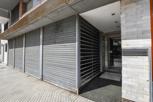 Imagen 2 de 14 de Departamento De 1 Dormitorio En Venta Con Patio En El Centro De Rosario