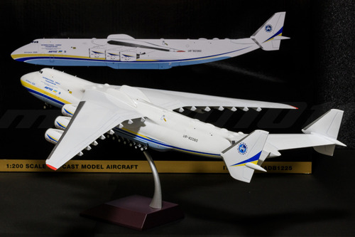 Avion Antonov An-225 Mriya Ur-82060 Gemini Jets 1:200 Cargo (Usado)