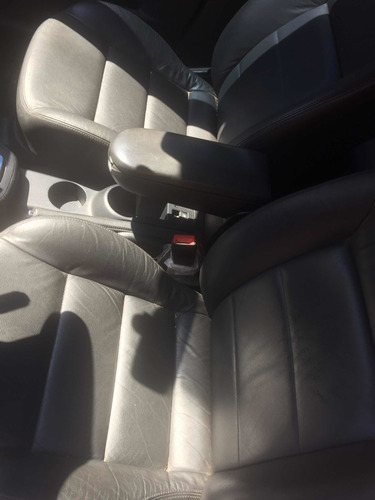 Volkswagen Bora 1.8 Highline T Tiptronic Cuero 2010