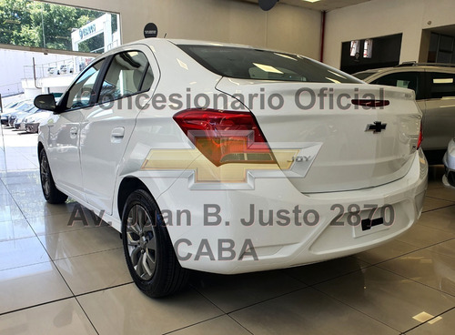 Imagen 16 de 25 de Chevrolet Onix Plus Joy 1.4 Mt 2023 0 Km Stfr