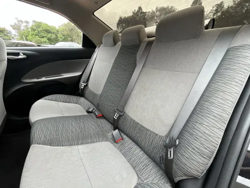 Kia Soluto 1.4 Emotion Mt