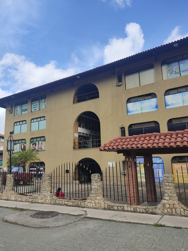 Vendo Gran Local C.c Casona 1. Asesor Inmobiliario Silvia Jaramillo.