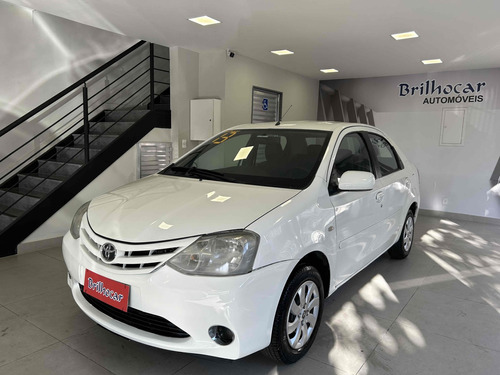 Toyota Etios 1.5 XS SEDAN 16V FLEX 4P MANUAL