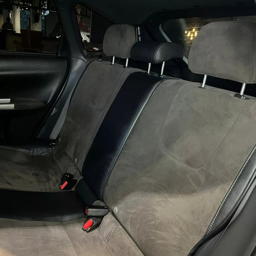 Subaru Impreza 2.5 Sedan Sti-300 Mt