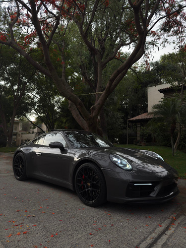 Porsche 911 3.0 Carrera 4 GTS