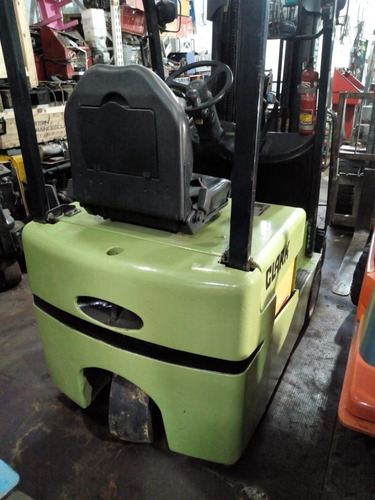 Autoelevador Eléctrico Clark