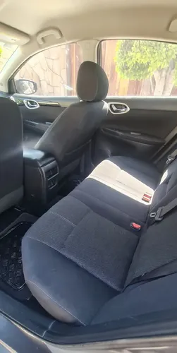 Nissan Sentra 1.8 Advance Cvt