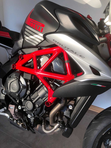 Mv Agusta Brutale 800 - No Ducati No Yamaha